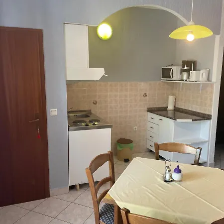 Nina Apartman *