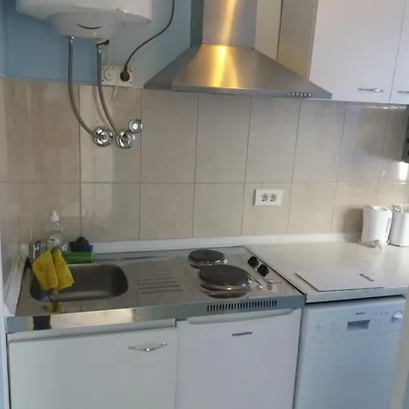 Nina Apartman