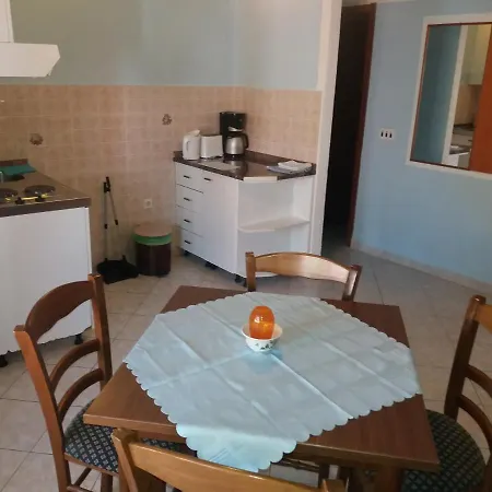 Nina Apartman