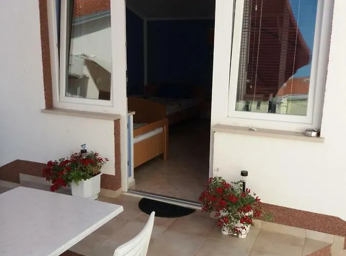 Nina Апартаменты *